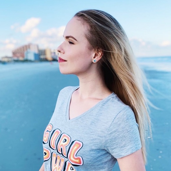 Meet your Posher - Picture 1 of 1